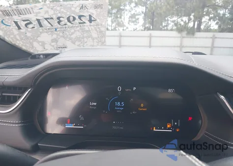 2021 Jeep Grand Cherokee L Overland 4X4 z USA, uszkodzony, nr VIN 1C4RJKDG6M8146224